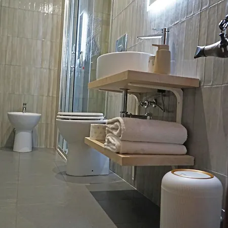 Smart Termini Esquilino בית הארחה